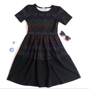 NWOT 🦄 Black Multicolor Print Amelia